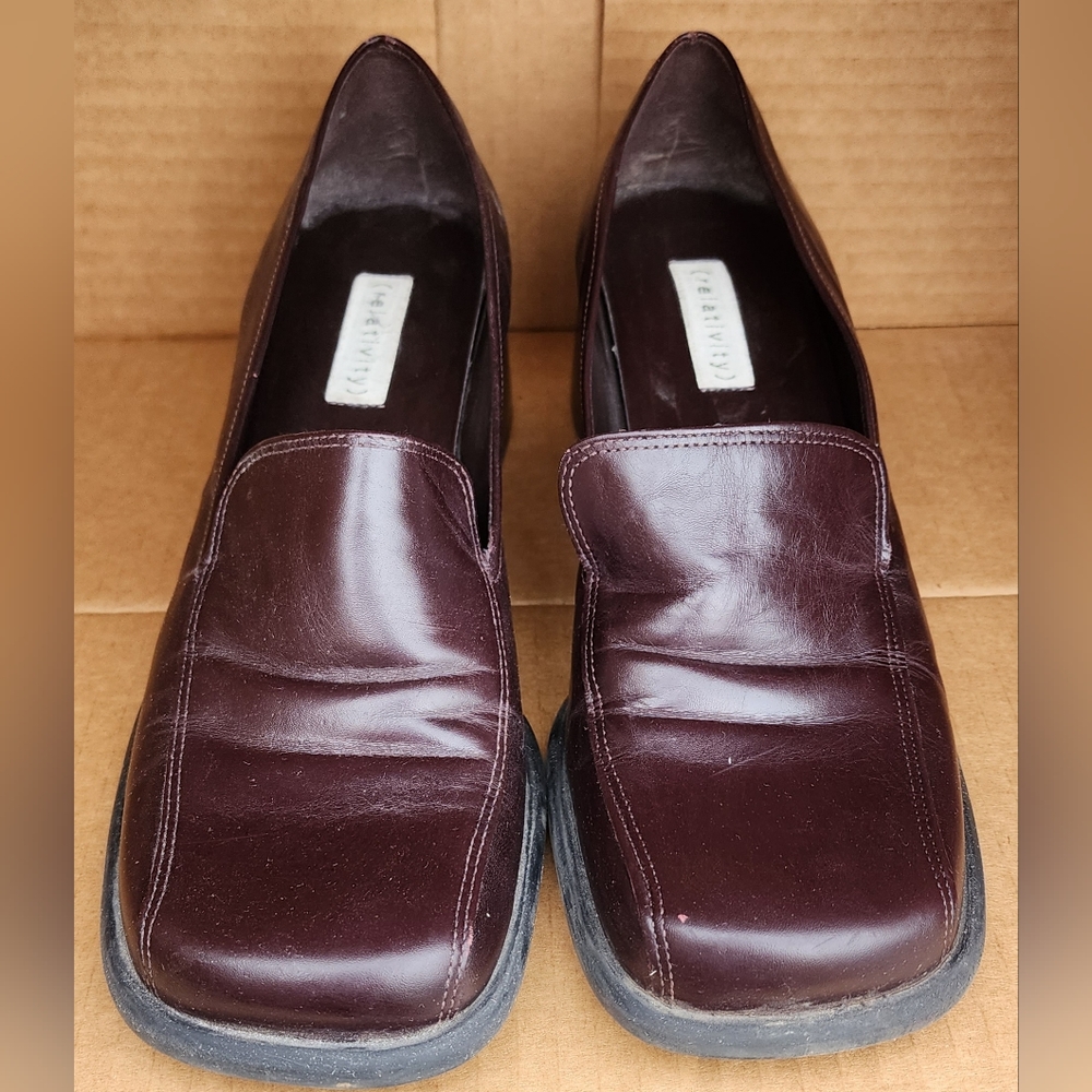 Relativity Women's Healed Loafers